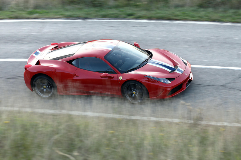 Illustration for article titled Ferrari 458 Speciale And SRT Viper TA: The Wallpapers